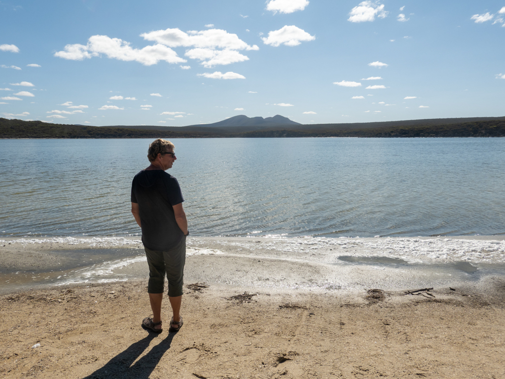 Mit Jo am am Hamersley Inlet unterwegs