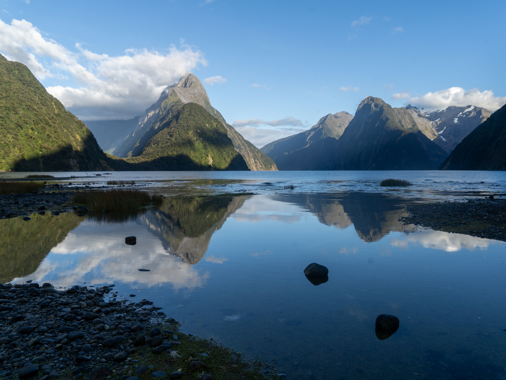 Sonnenaufgang am Milford Sound