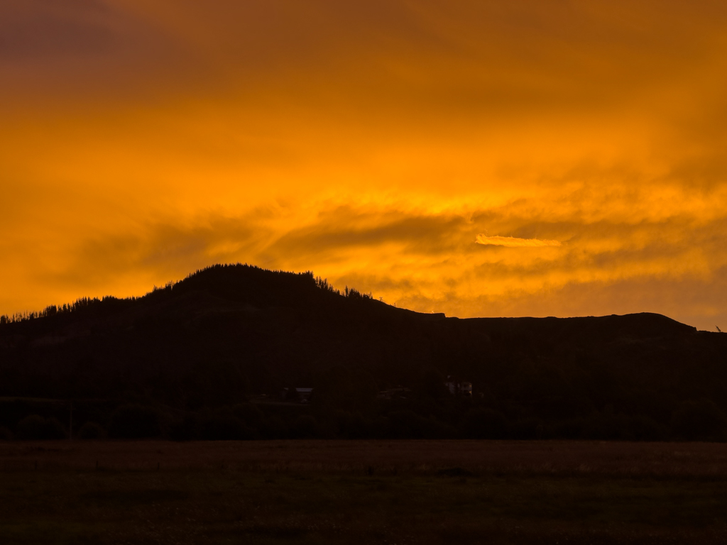 Sonnenuntergang hinter Tapawera Campground