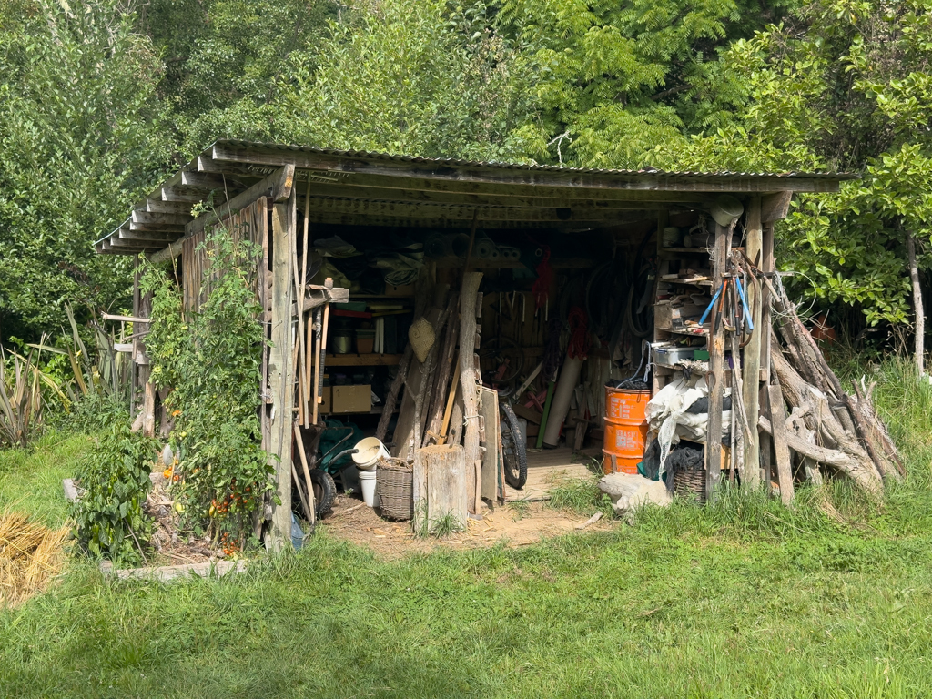 In der Werkstatt findet jedes Teili min. ein neues Leben...