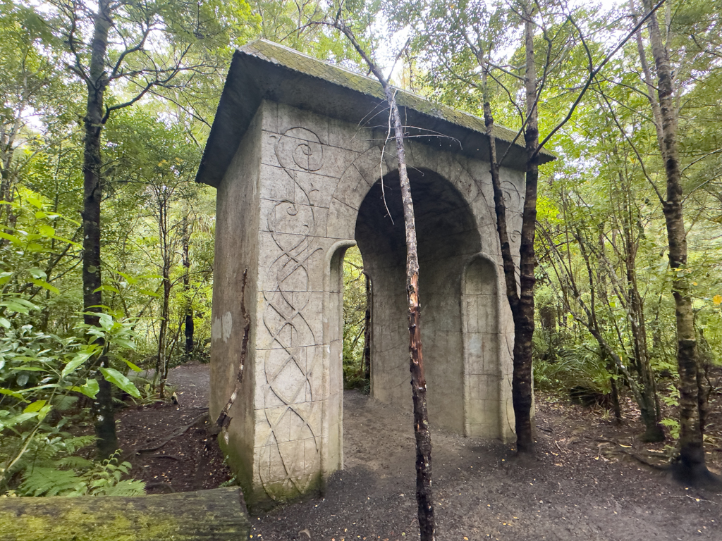 Willkommen in Rivendell, im Elbenreich von Elrond... Drehort für Herr der Ringe