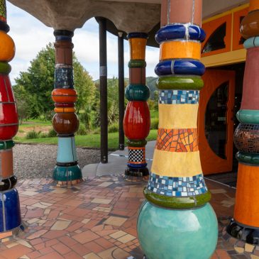Kunst am Stillen Örtchen in Kawakawa