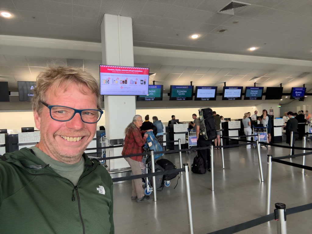 Selfie: So siehts aus für alle die nach Singapur wollen. Kein Vergleich :-)